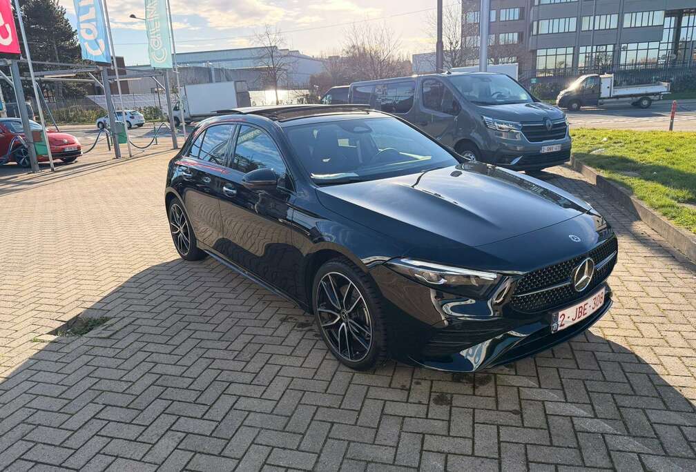 Mercedes-Benz e PHEV Luxury Line (158 kW)