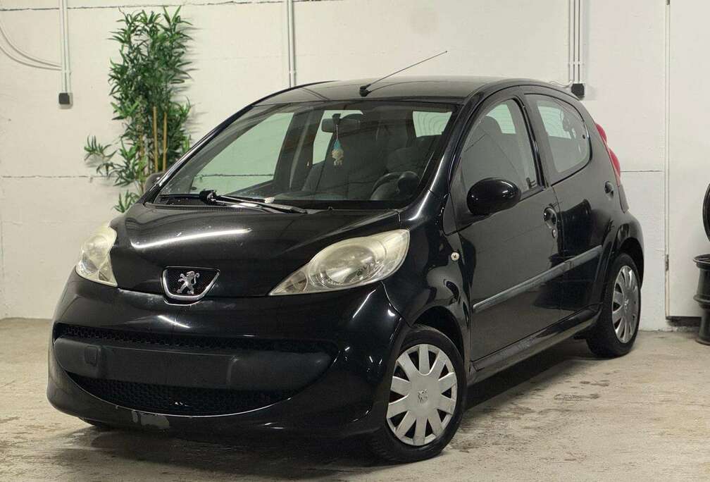Peugeot 1.0i PRET A IMMAT