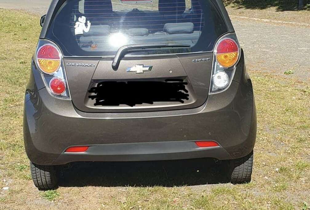 Chevrolet 1.0i