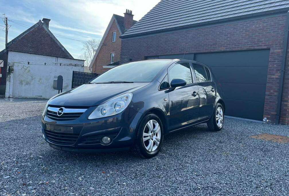 Opel 1.2 Selection