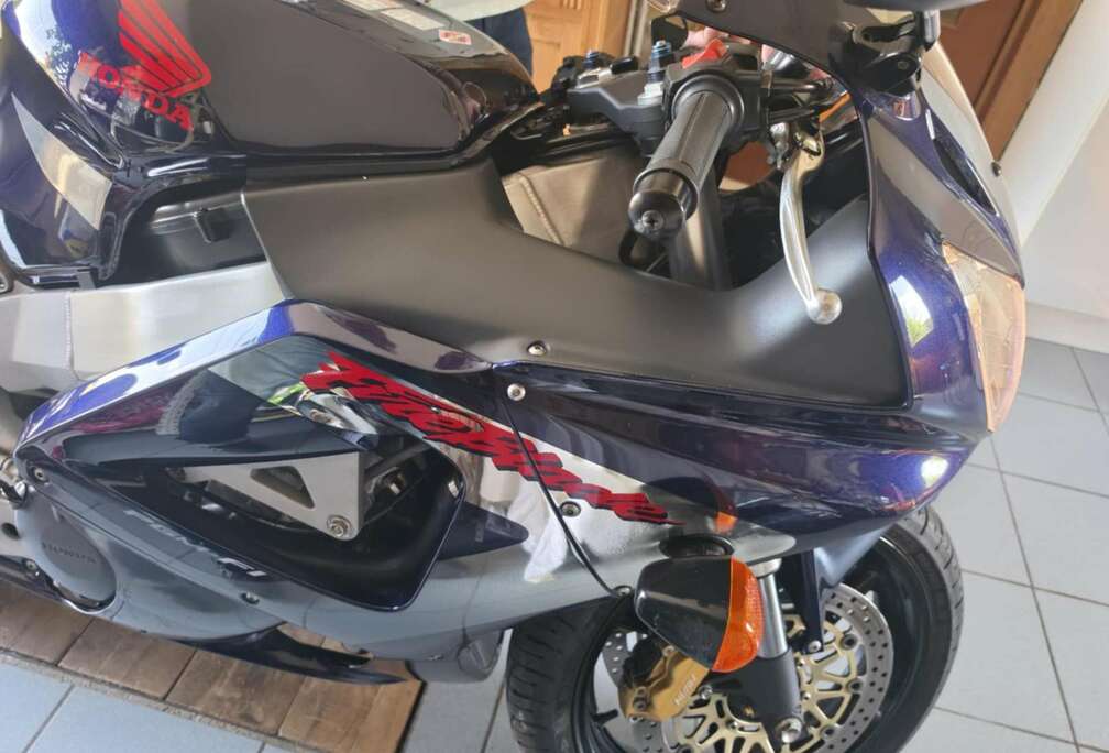 Honda rr fireblade ( 929 )