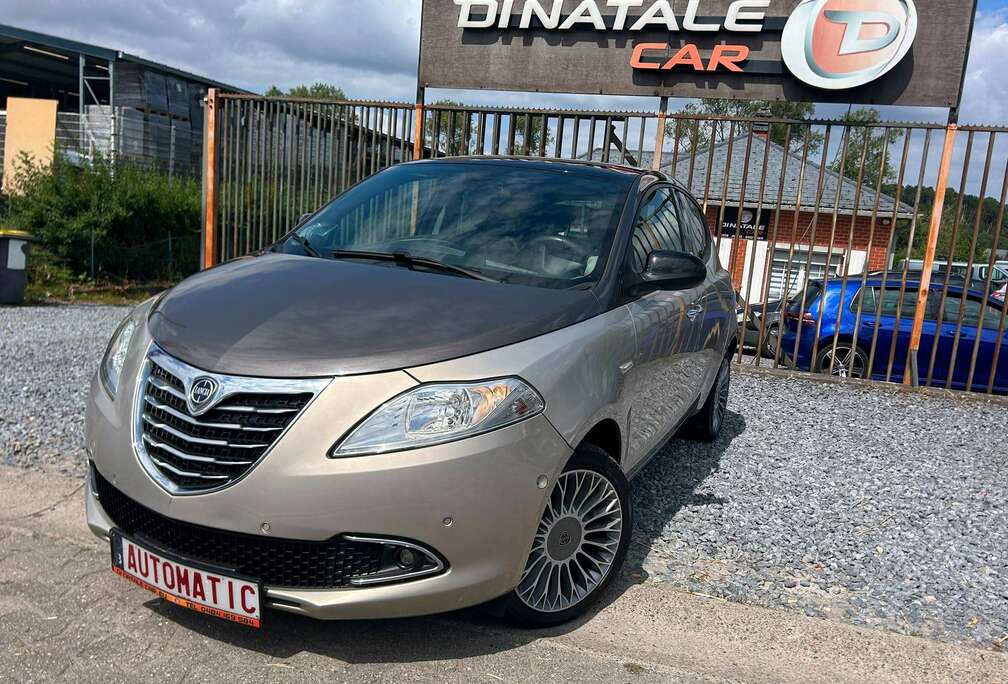 Lancia Ypsilon 0.9 TwinAir Platinium Boite automatique