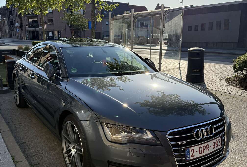 Audi 3.0 TDI quattro S tronic sport selection