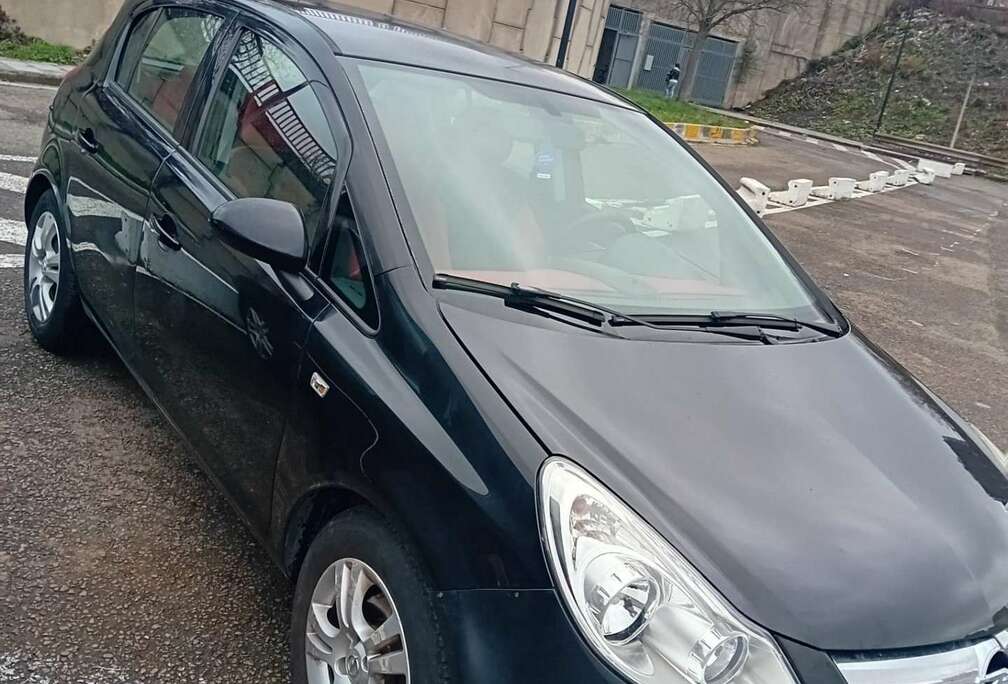 Opel 1.2 - 80 Twinport Enjoy