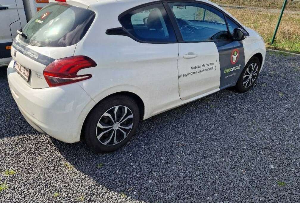 Peugeot 208 1.2i PureTech Access