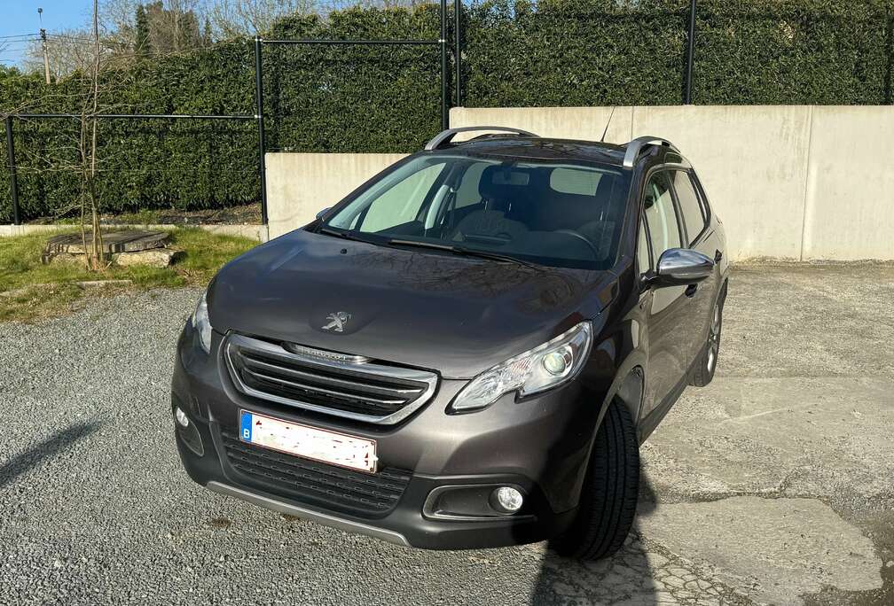 Peugeot 2008 1.2i PureTech Style