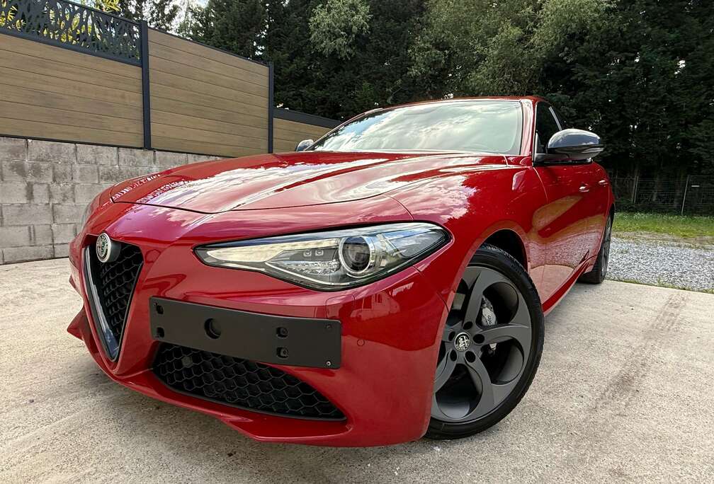 Alfa Romeo 2.2 JTDm (EU6d-TEMP)ROSSO COMPETIZIONE