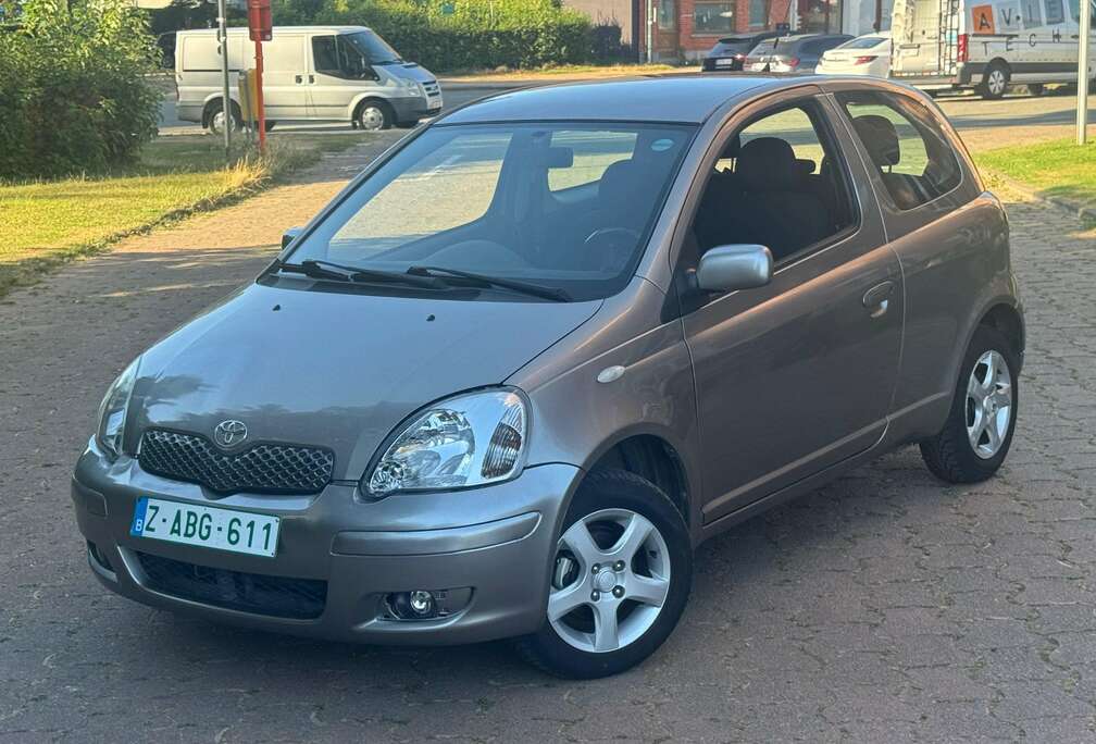 Toyota 1.3i 16v Linea Sol