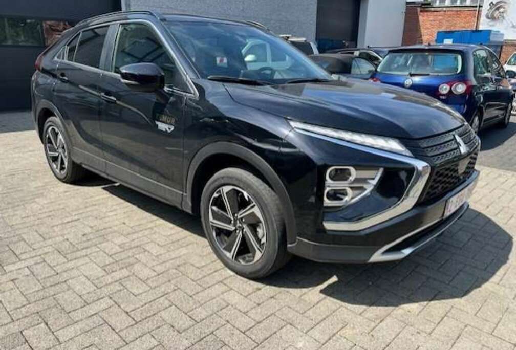 Mitsubishi Plug-In Hybrid 4WD Camera/Leder/Standverw  2023