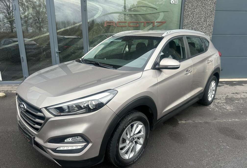 Hyundai Tucson blue 1.6 GDi 2WD Intro Edition