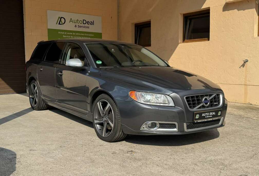 Volvo D4 R-DESSGN 163CV AUTOMATIQUE