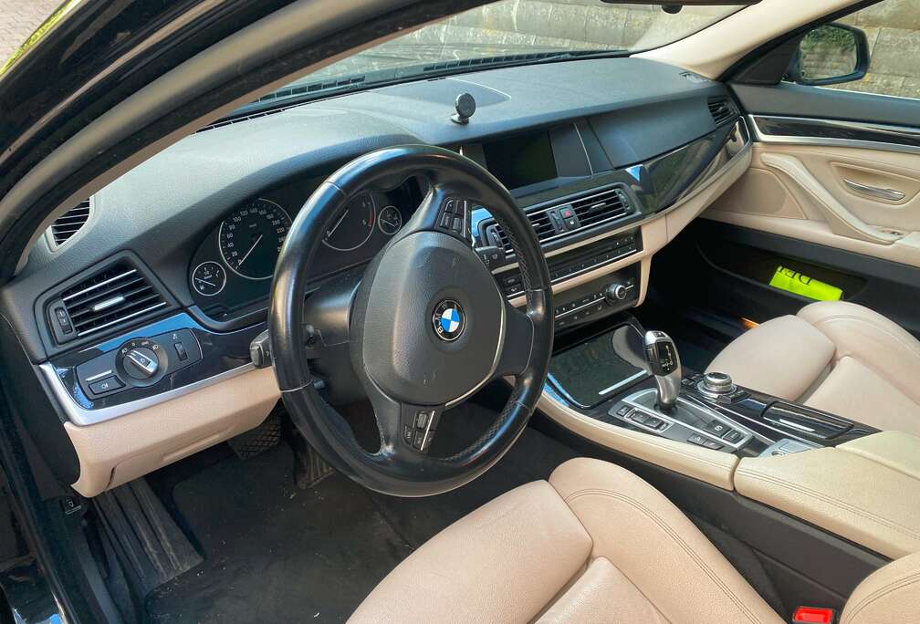 BMW 520 dXA