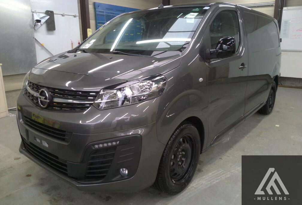 Opel L2H1 2.0 Turbo D S/S + Design pack + Nav + Camera