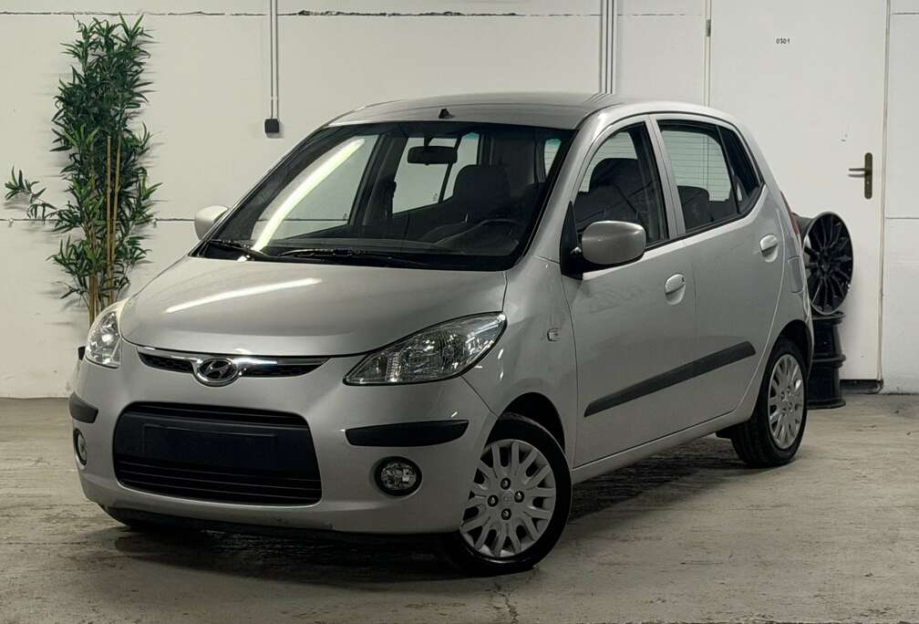 Hyundai i10 1.1i Lounge