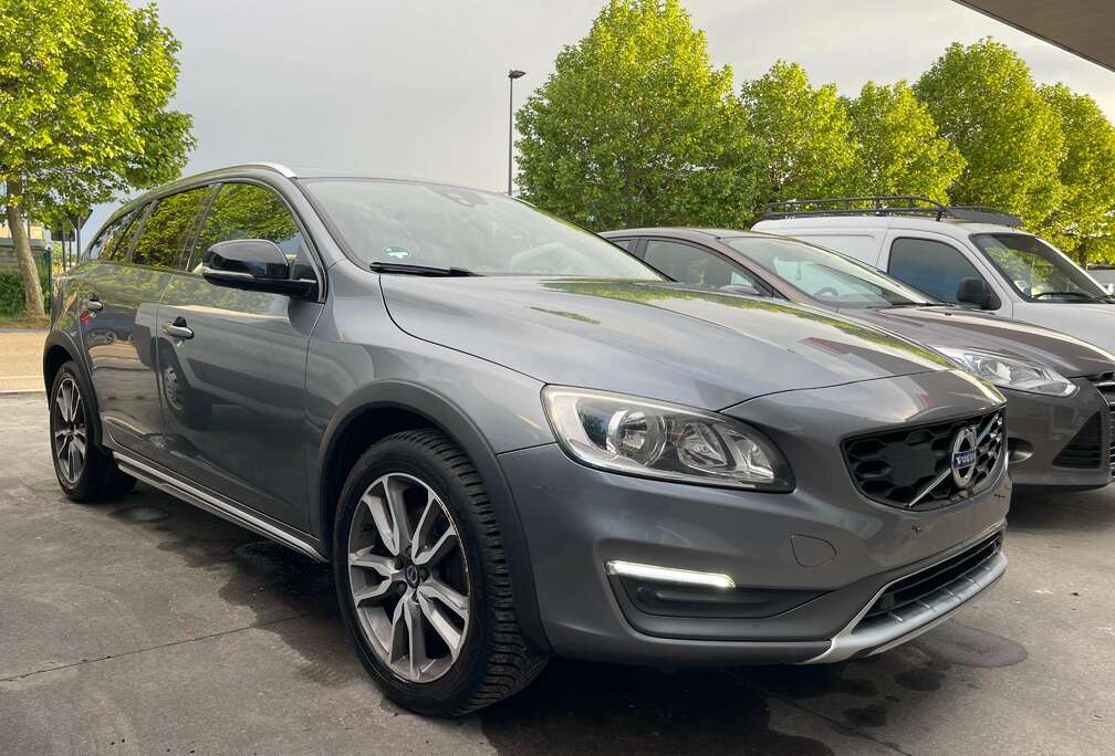 Volvo V60 Cross Country 2.0 D4 Summum