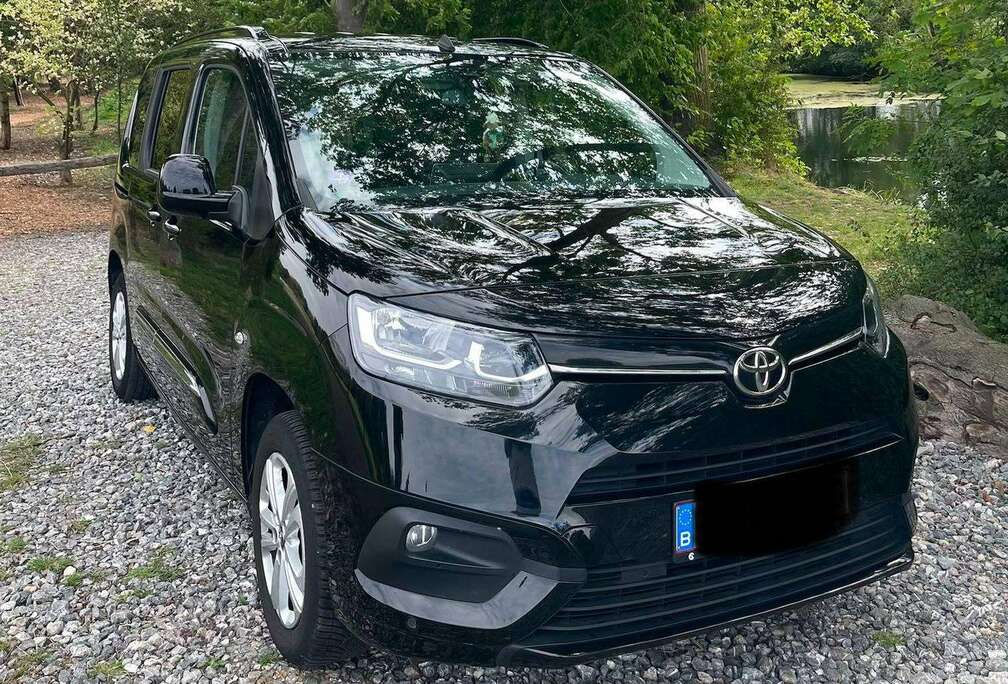 Toyota Proace City Verso SWB 1.2 PureTech Tracks Tracks