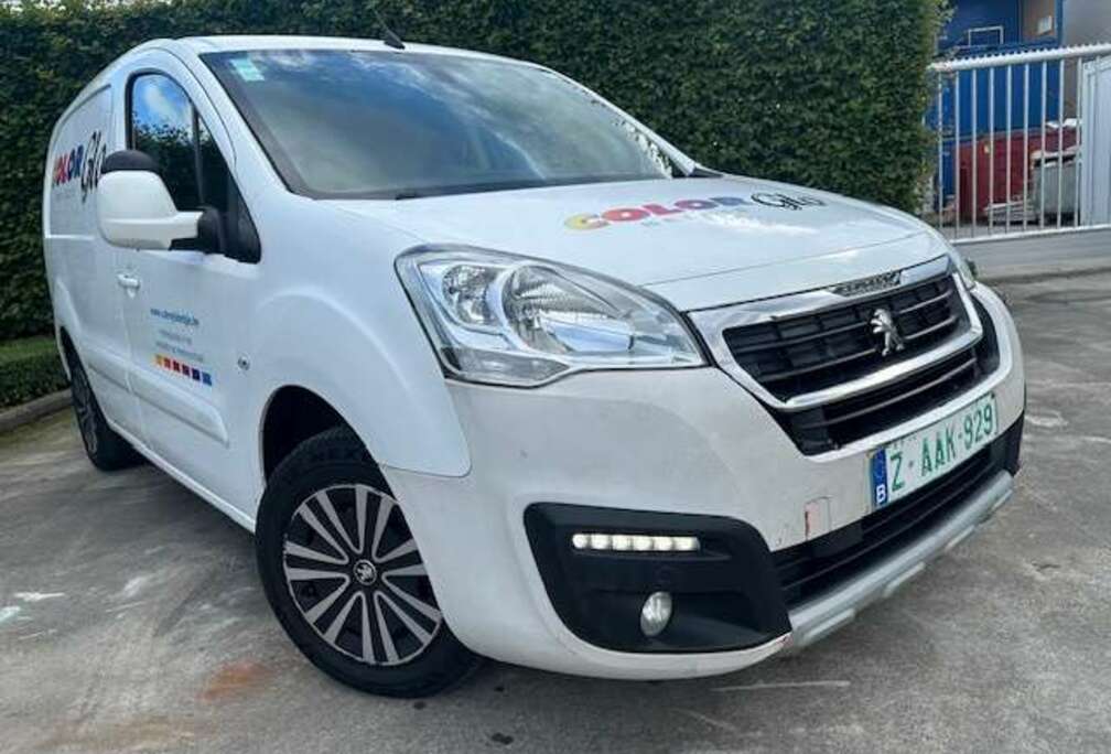 Peugeot 1.6hdi L2H1 3966€ Netto Navi 3 pl