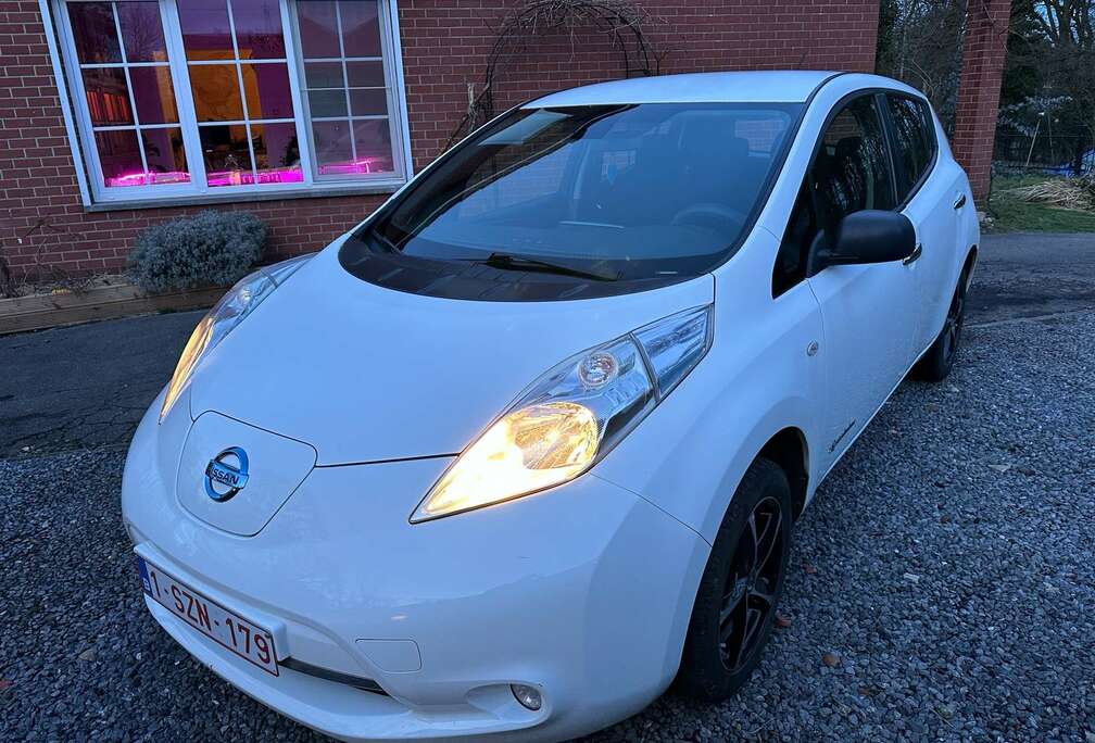 Nissan 24 kWh (mit Batterie) Visia