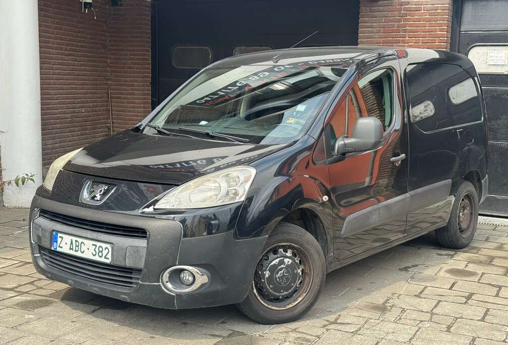 Peugeot 1.6 HDi L1H1 / 2011 / eu4 / 275.000km..