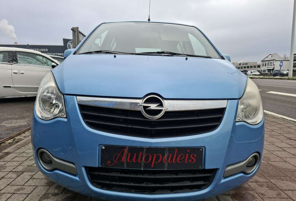 Opel Agila 1.0i Essentia