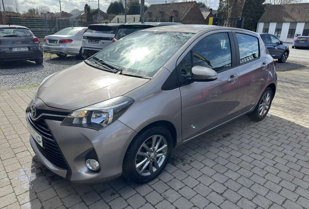 Toyota Yaris 1.0i VVT-i Life-Euro 6b