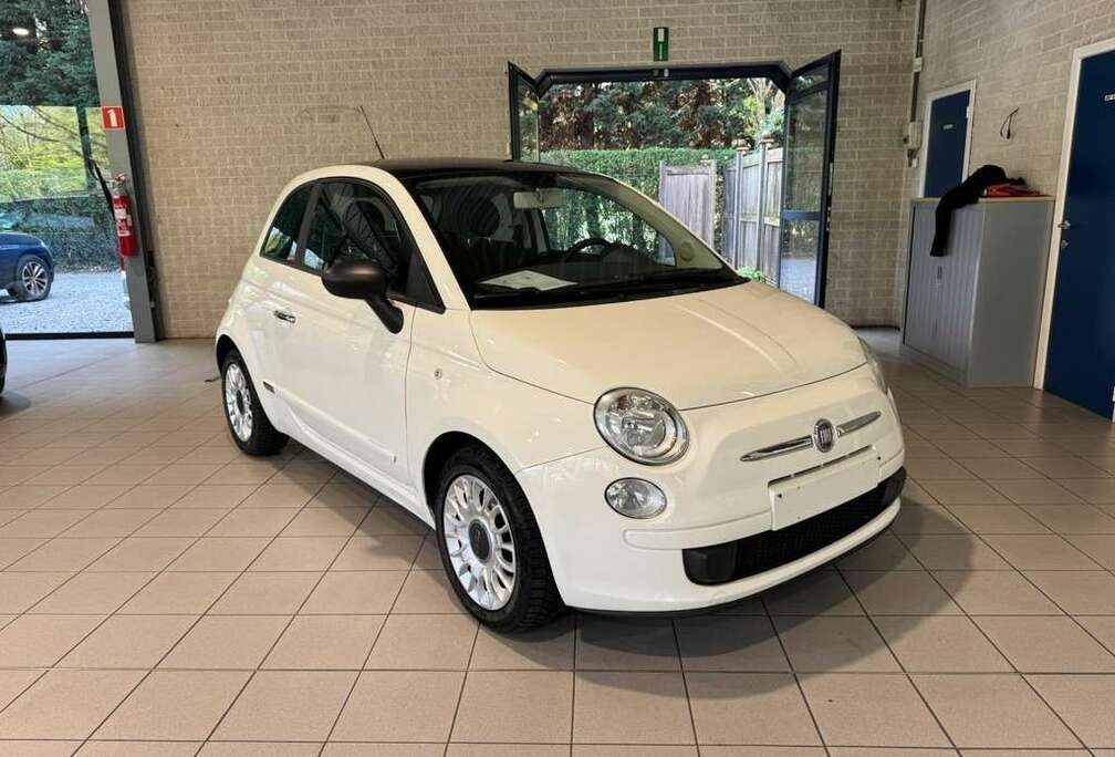 Fiat 500 1.2i Lounge PUR-02 Stop