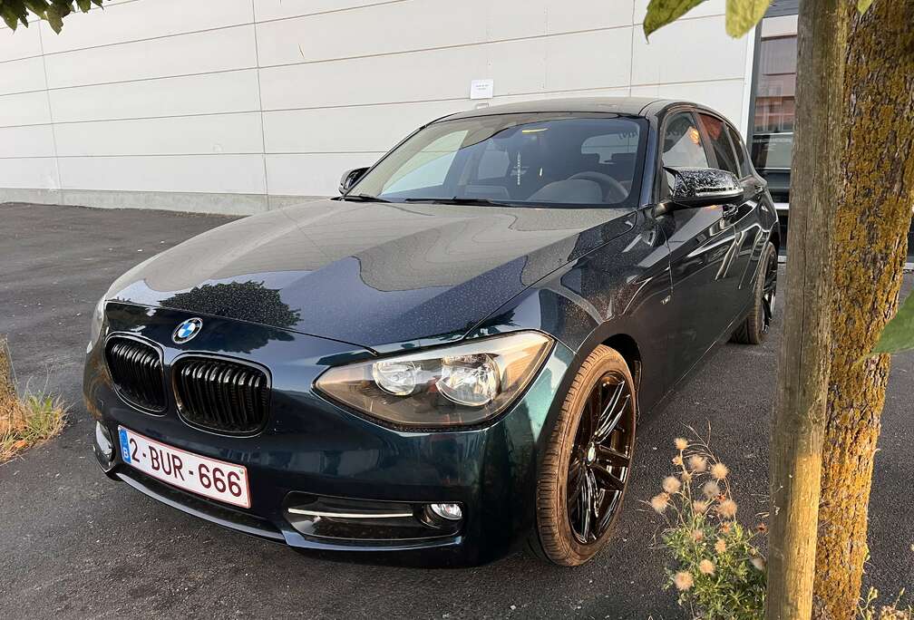 BMW 116iA
