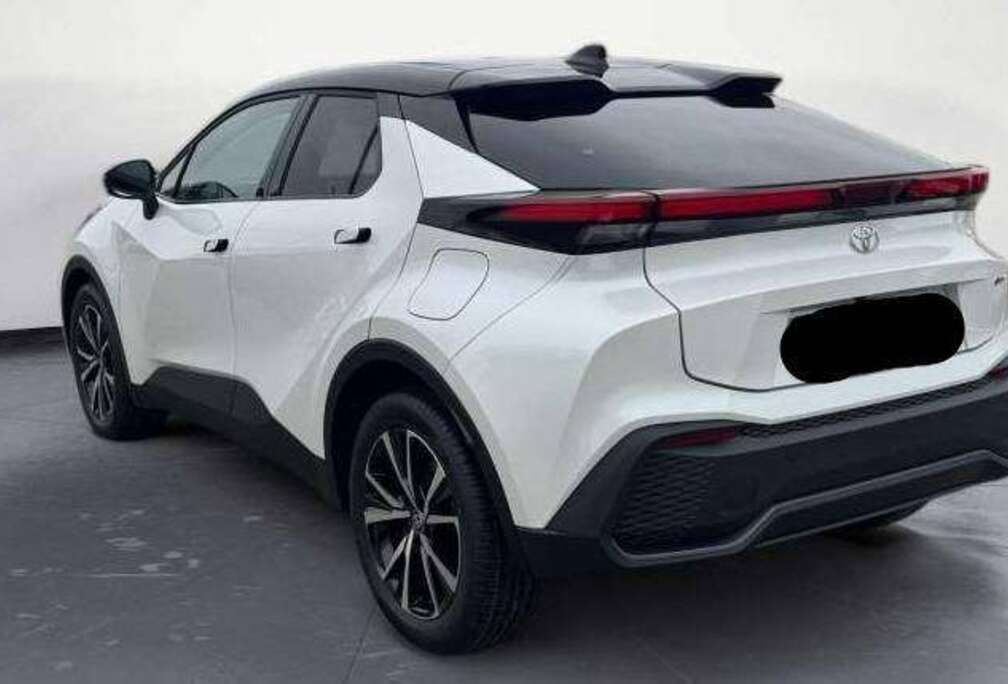 Toyota C-HR 2.0 Hybrid  197 PS