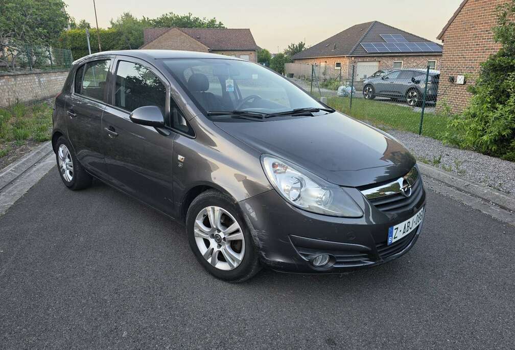 Opel 1.3 CDTi Black Edition prêt a immatriculé