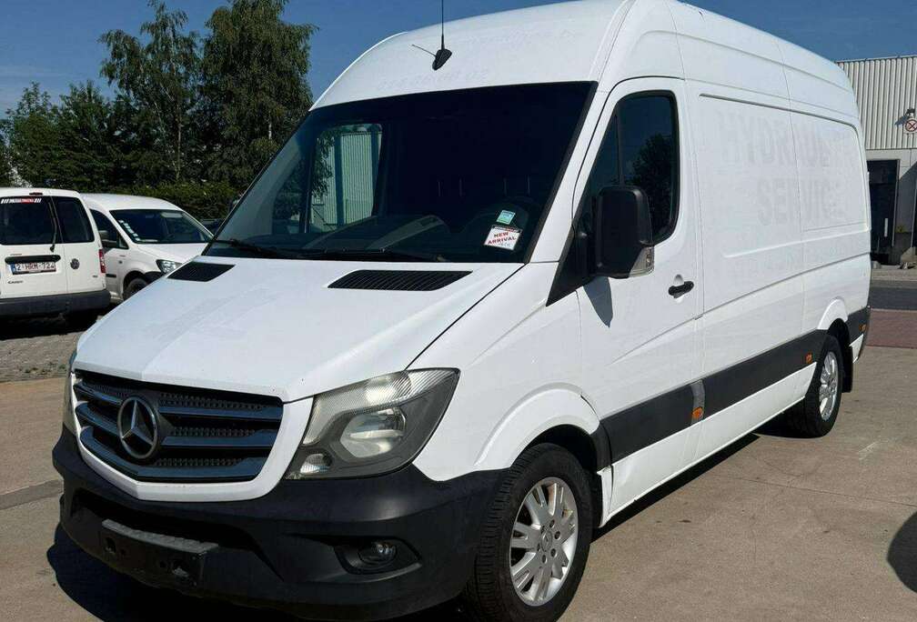 Mercedes-Benz 316 (Stock ID 04519)