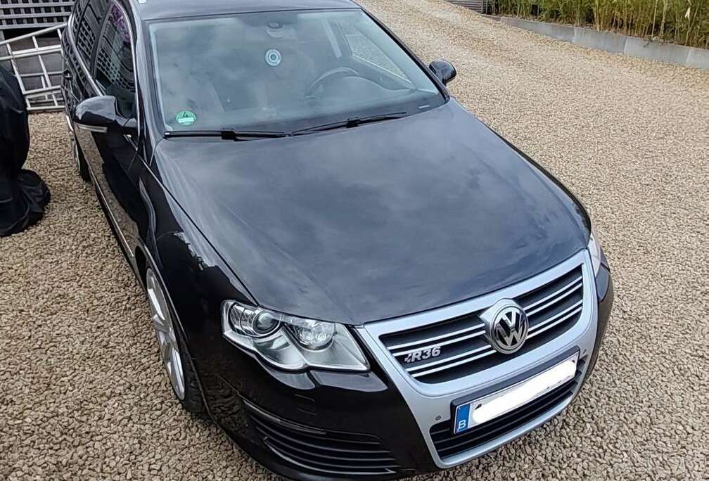 Volkswagen r36 (lire l annonce SVP)