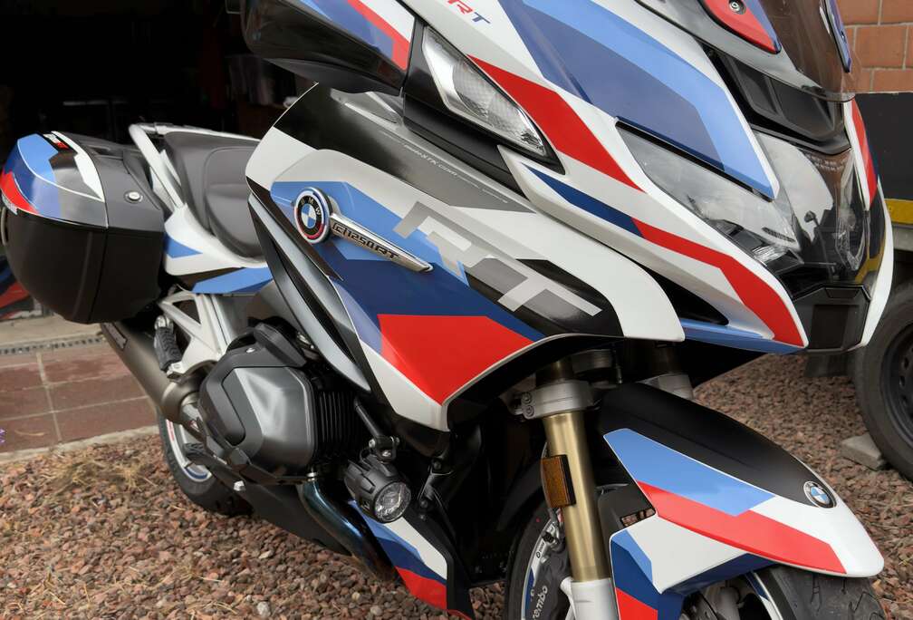 BMW Unieke en prachtige Staat  in nieuwe & uitmuntend