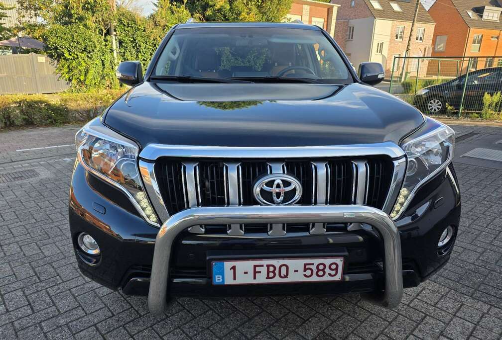 Toyota Land Cruiser 2.8 D-4D Premium A/T Warranty
