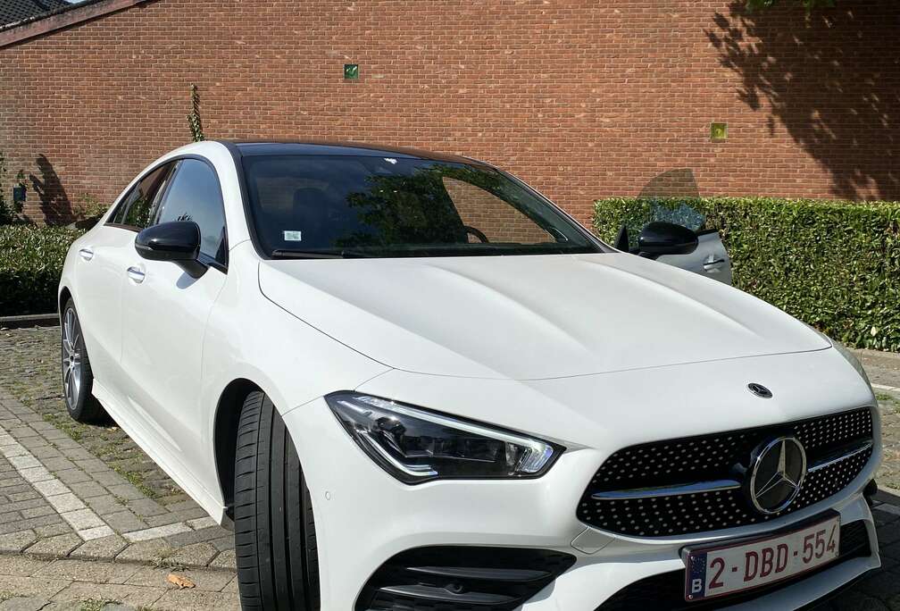 Mercedes-Benz Mercedes-Benz CLA 200 d AMG Line – Full Options –