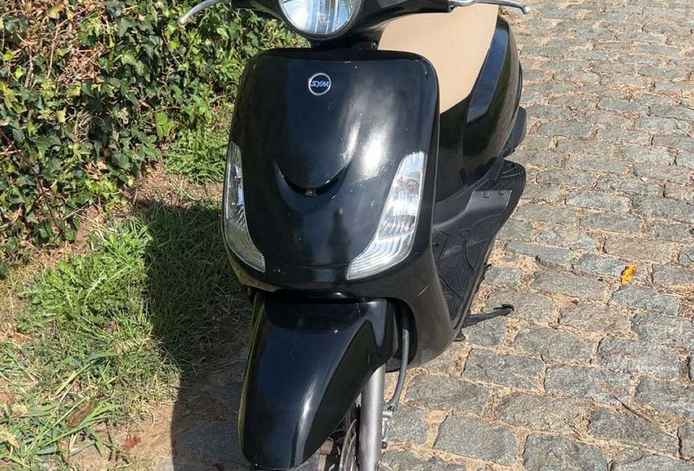 Sym