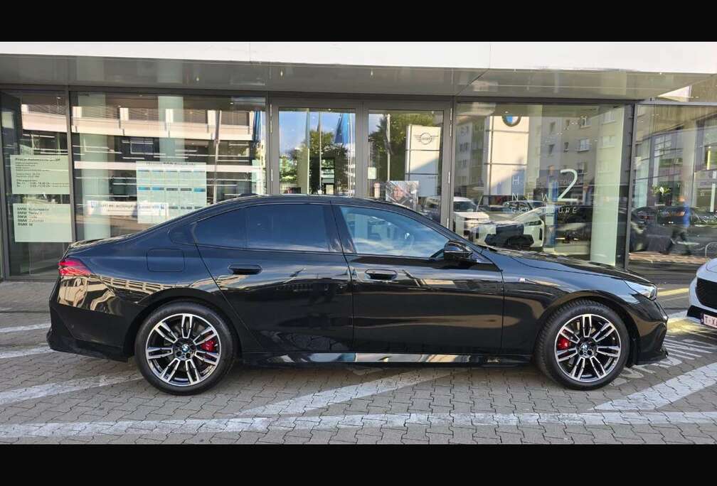 BMW 2 jaar garantie pano / harman kardon