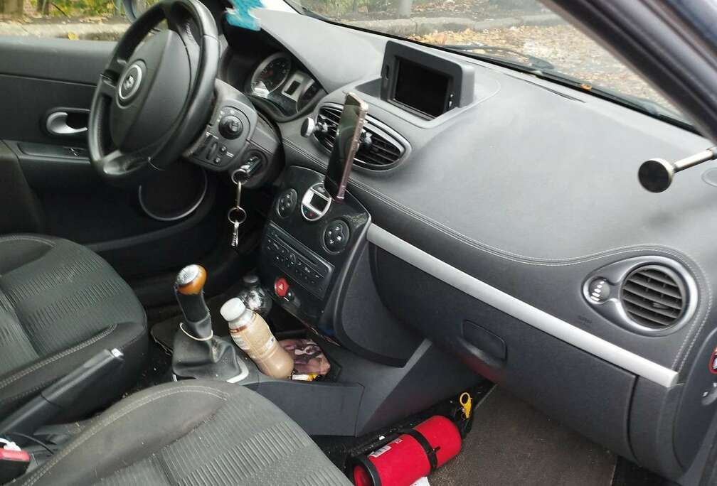 Renault Estate III 1.2 16V 75 eco2 Tom Edition