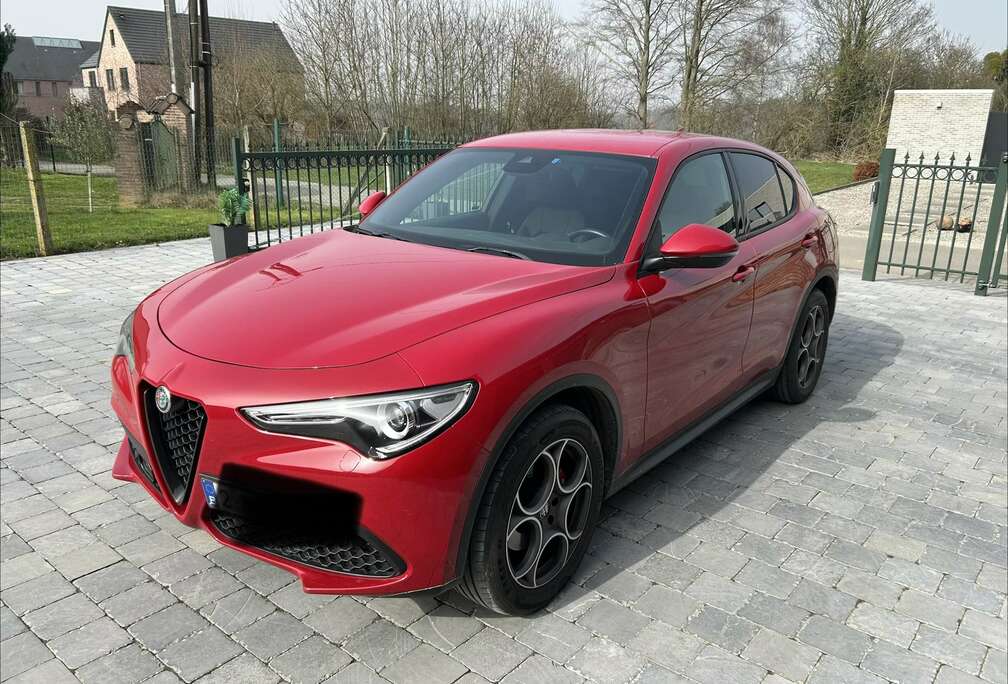 Alfa Romeo 2.0 T AWD Sprint
