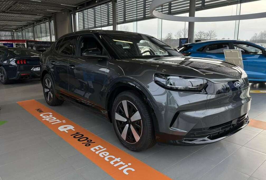 Ford 79 kWh Extended Range AWD Premium / Stock