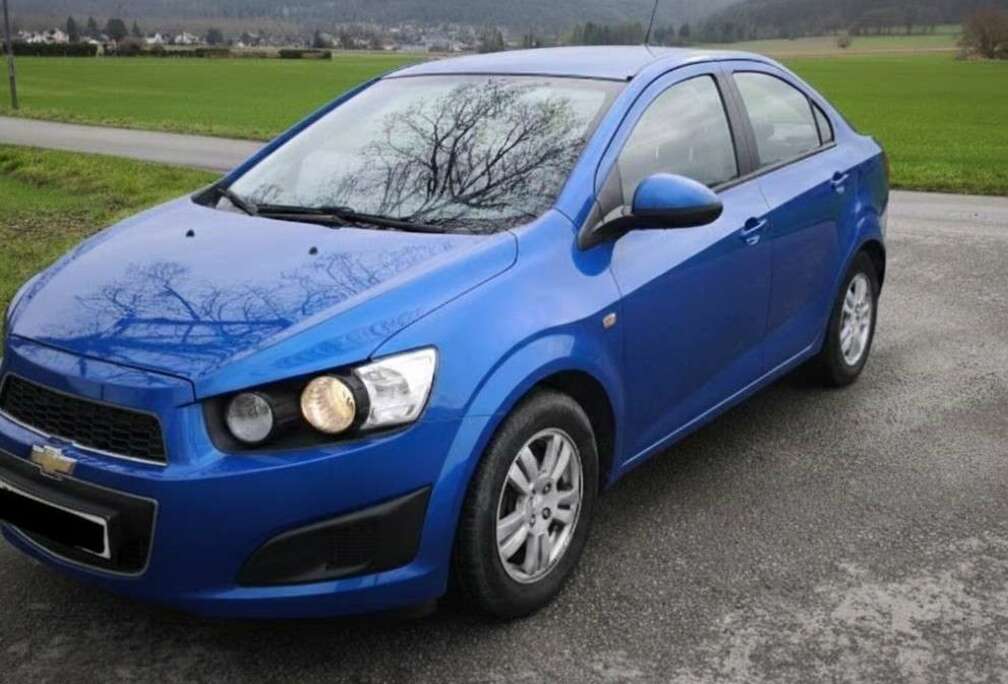 Chevrolet Chevrolet Aveo (2012)  1.4 Essence euro 5
