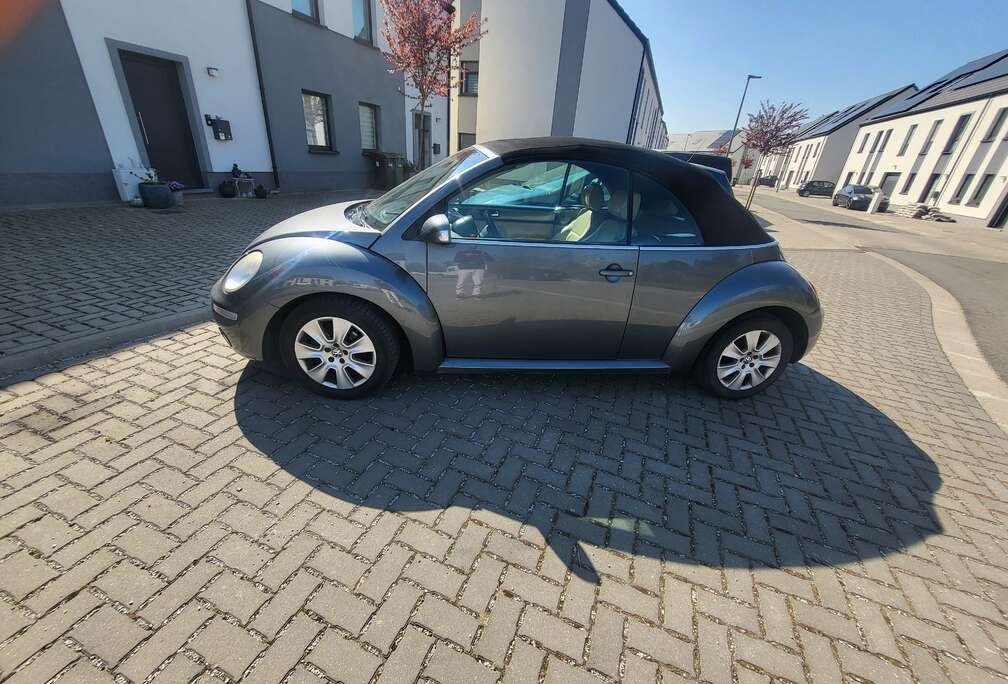 Volkswagen New Beetle Cabrio 1.9 TDi