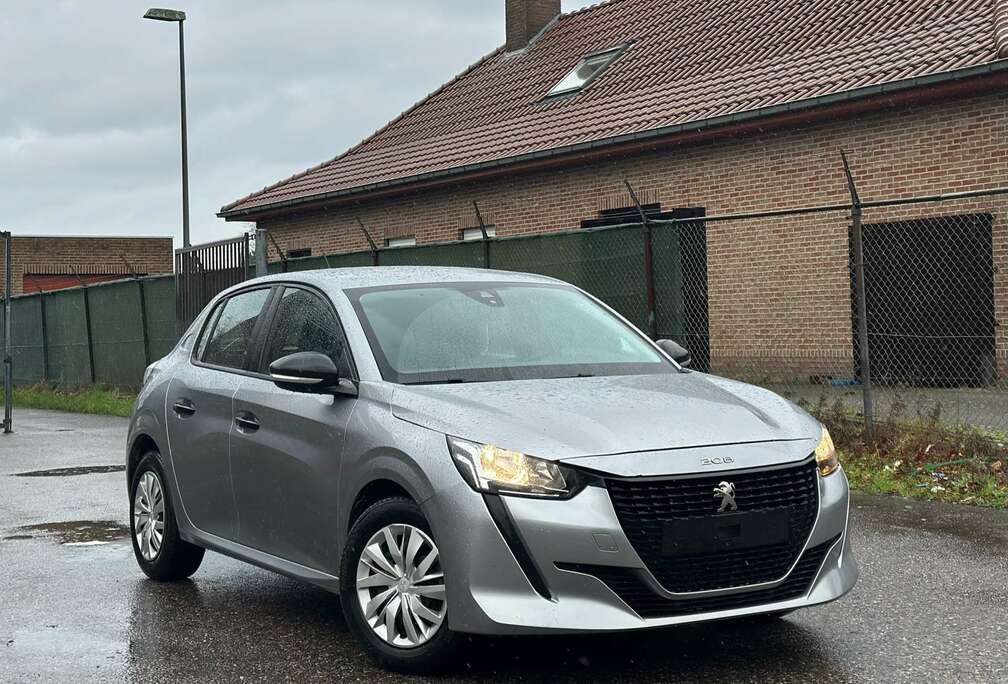 Peugeot Jaar 2022 Benzine 1.2i met 12.000km  NIEUWSTAAT