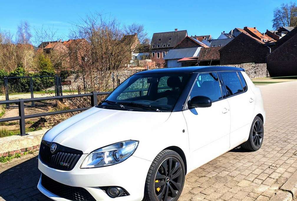 Skoda RS 1.4 TSI DSG