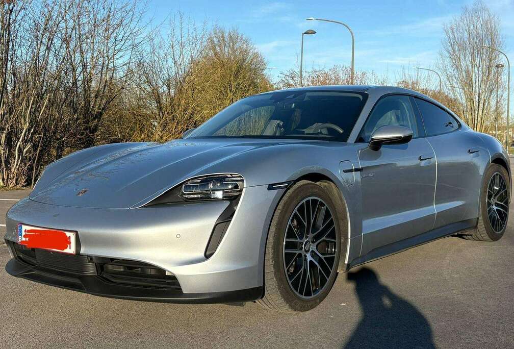 Porsche Taycan 79.2 kWh Taycan