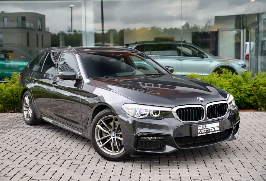 BMW dA Touring M-Pack -Alcantara-Trekhaak-LED-Camera-Cruise-
