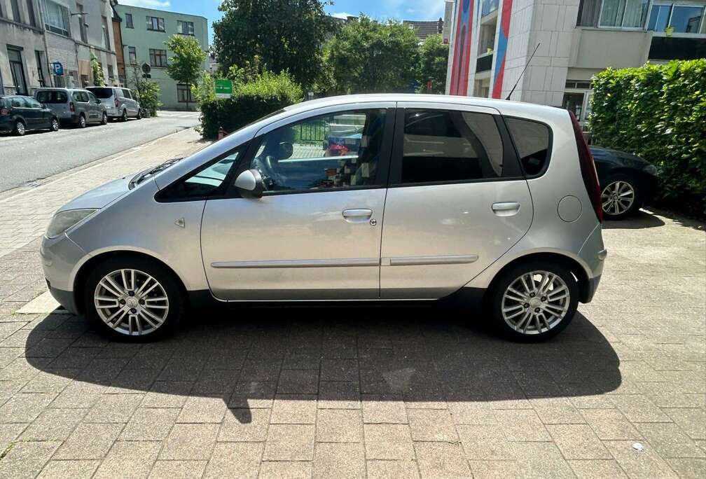 Mitsubishi 1.3i met 130.000km 1ste eigenaar airco