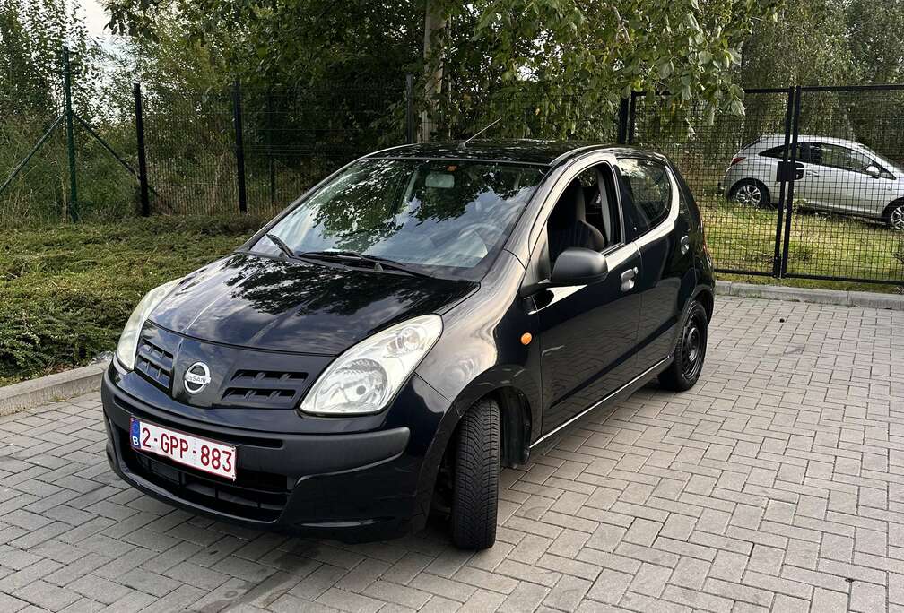 Nissan 1.0i Acenta