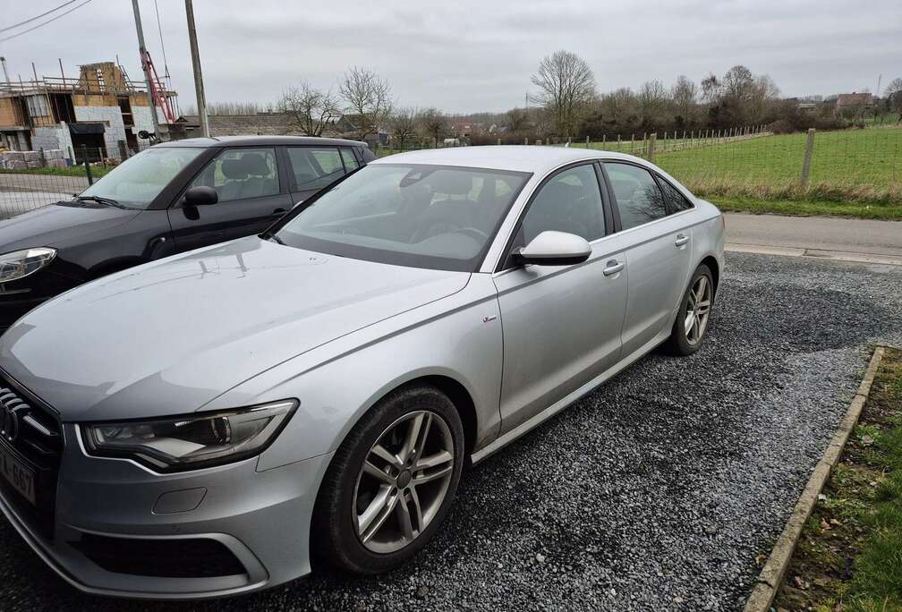 Audi 2.0 TFSI S line