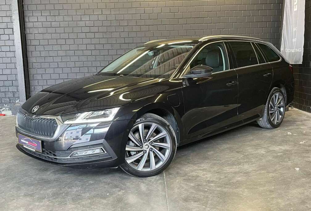 Skoda iV Estate Style First Edition 204 CV DSG 6 **