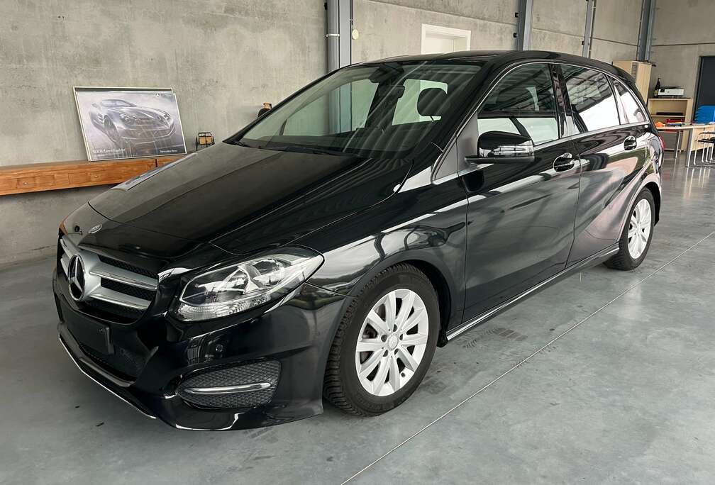 Mercedes-Benz d Style 1.5d 109 pk  Handgeschakeld  Zwart Leder